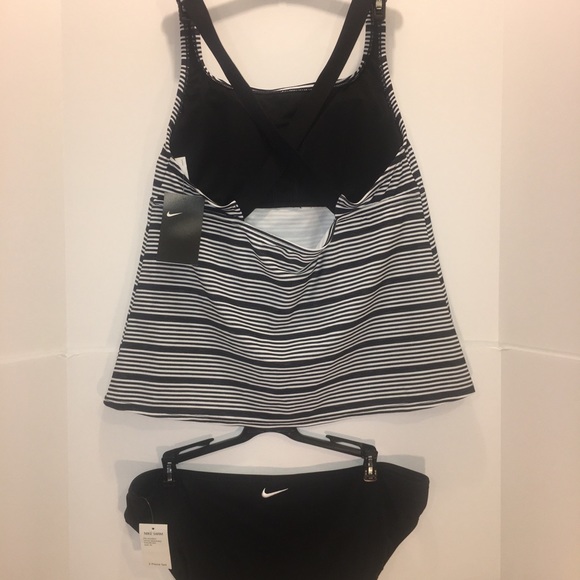 Nike swimsuit 2 piece XL new with tags - Picture 2 of 3